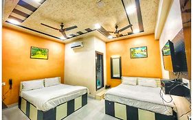 Hotel Pragati Heights